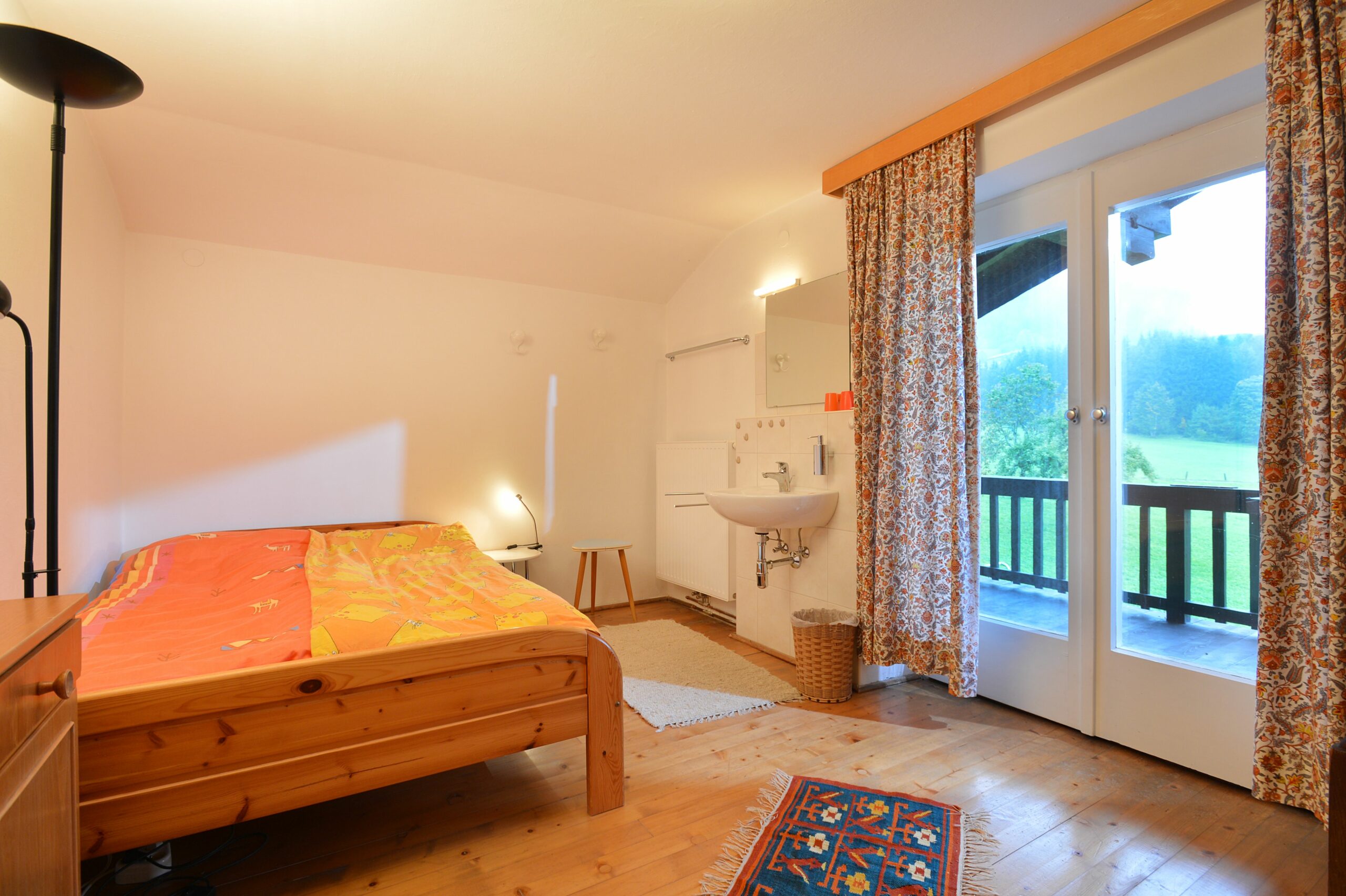 Foto Ostzimmer mit 1,40 meter Bett, auf Wunsch mit Klappbett